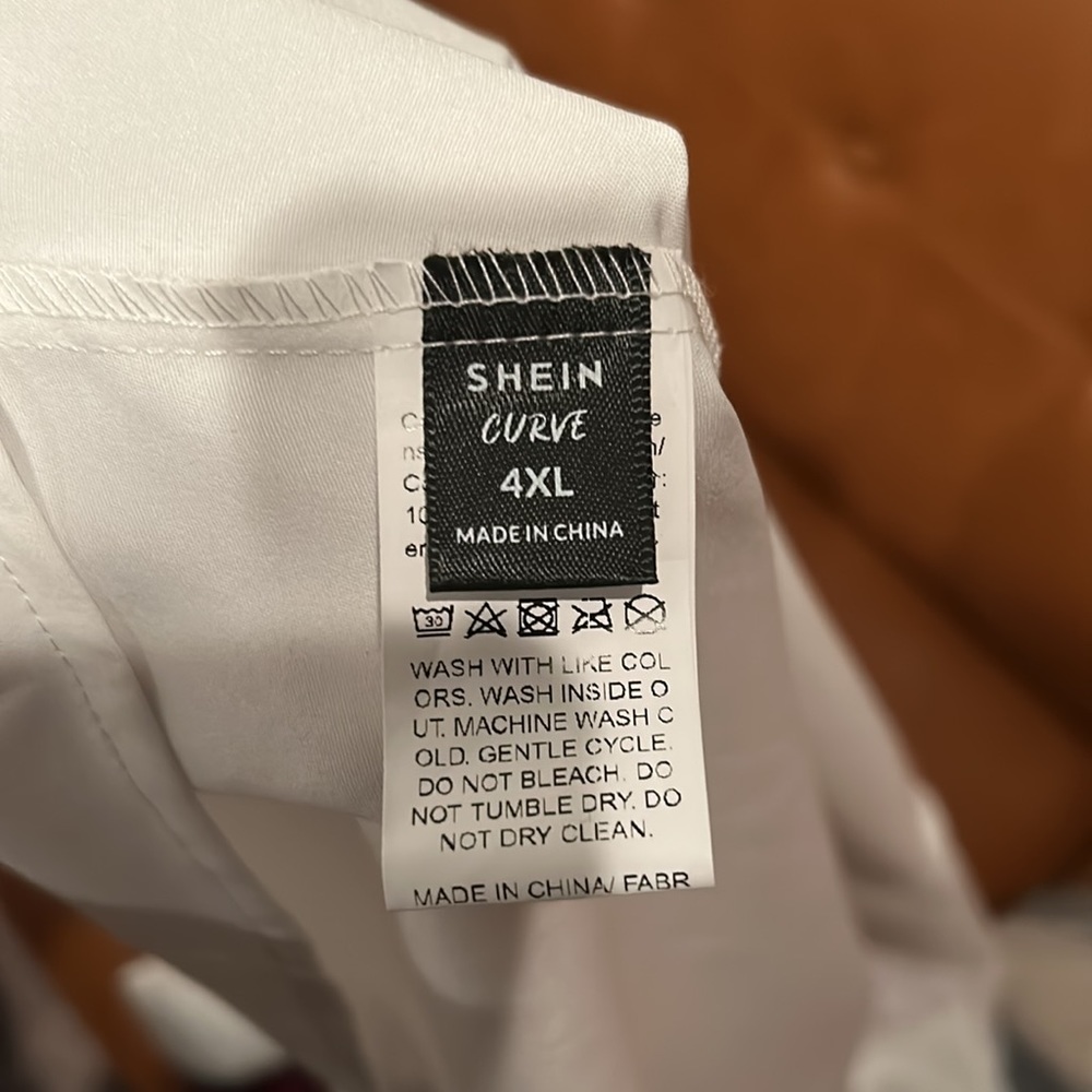 Plus size peplum top for sale 15$ never worn, tag removed. - Picture 5 of 5